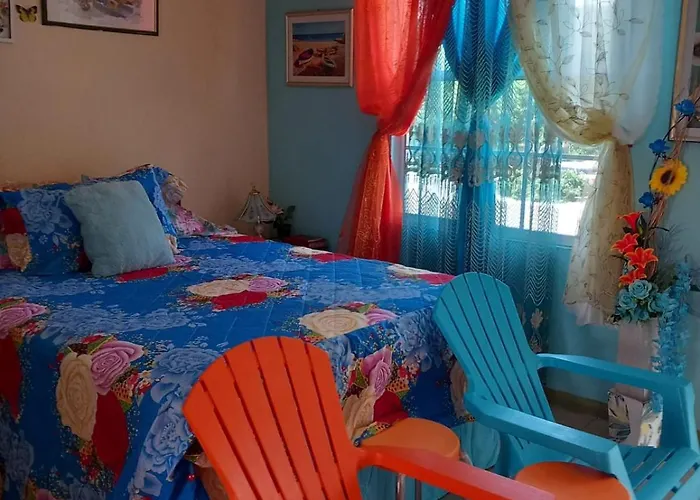 Seacastle Deluxe Pensión Montego Bay
